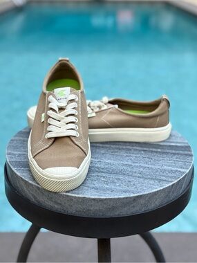 Cariuma Low-Top Canvas Sneakers in Khaki and White